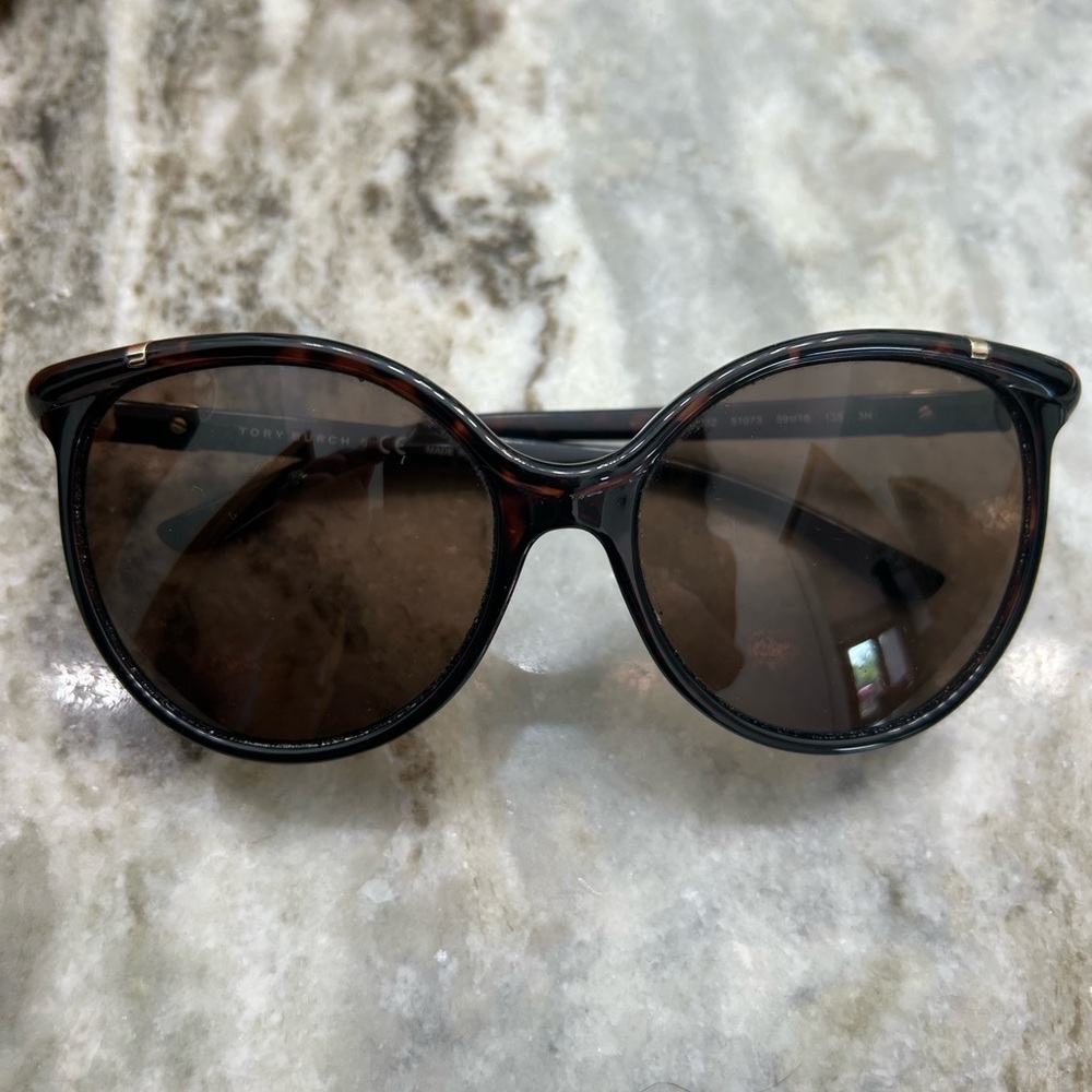 Tory Burch Sunglasses TY9032 tortoise shell